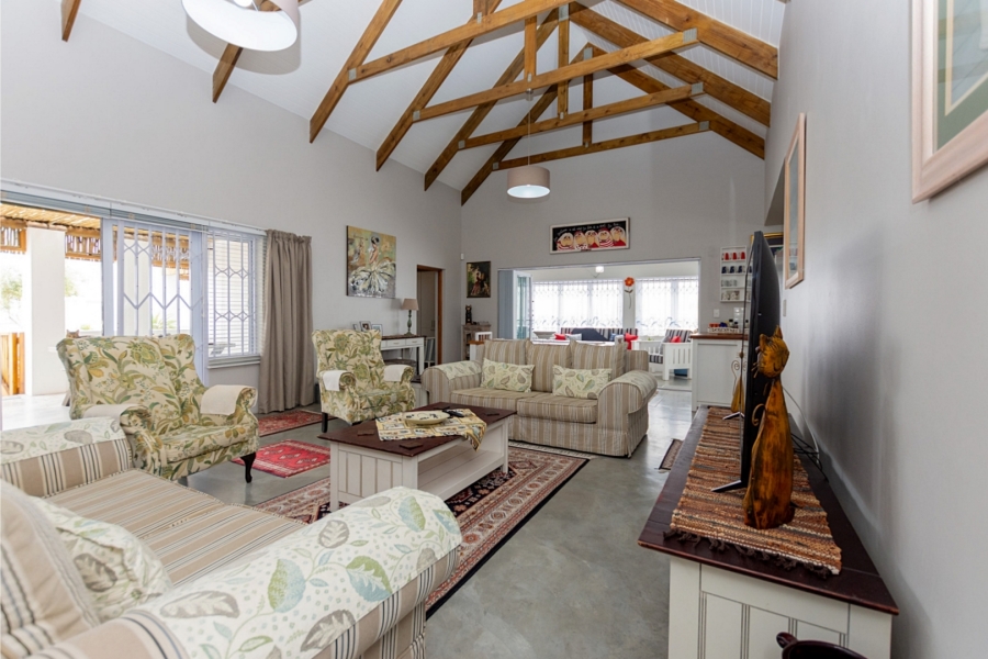 3 Bedroom Property for Sale in Britannia Bay Western Cape